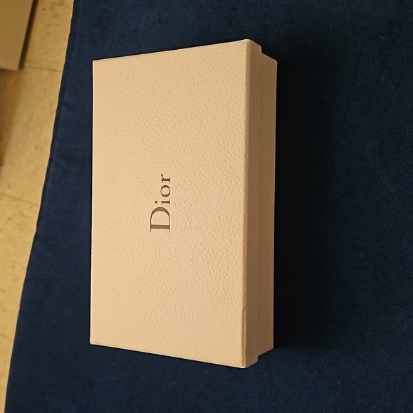 DIOR phone  Case - Picture 7 of 7